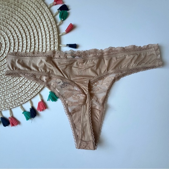 Victoria's Secret Body By Victoria Lace-Front Thong Panty Praline XL NEW - Picture 3 of 6